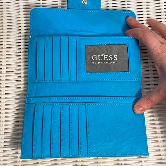 Rare Guess Turquoise Shoulder Bag and Matching Wallet Set Size Small - Picture 15 of 17